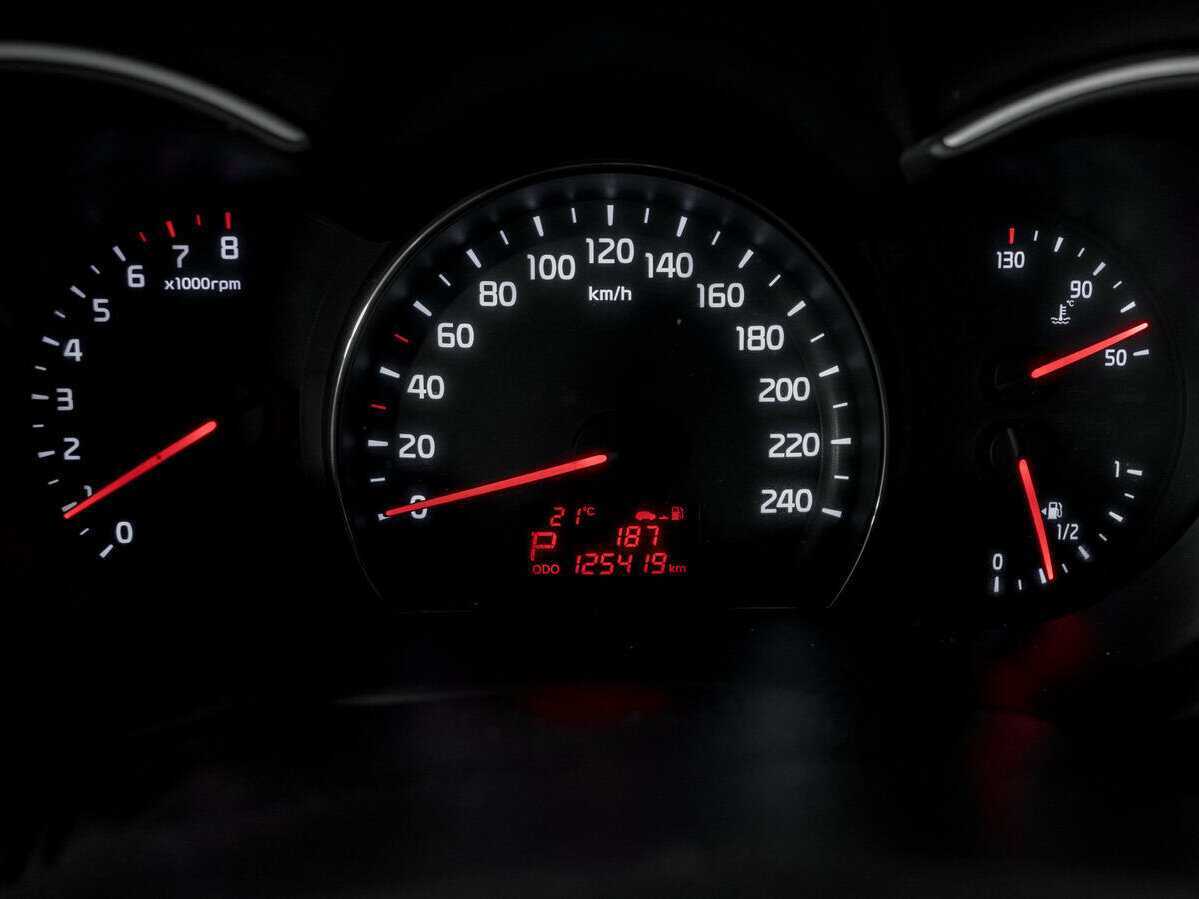 Купить Kia Sorento с пробегом. Фото: #10