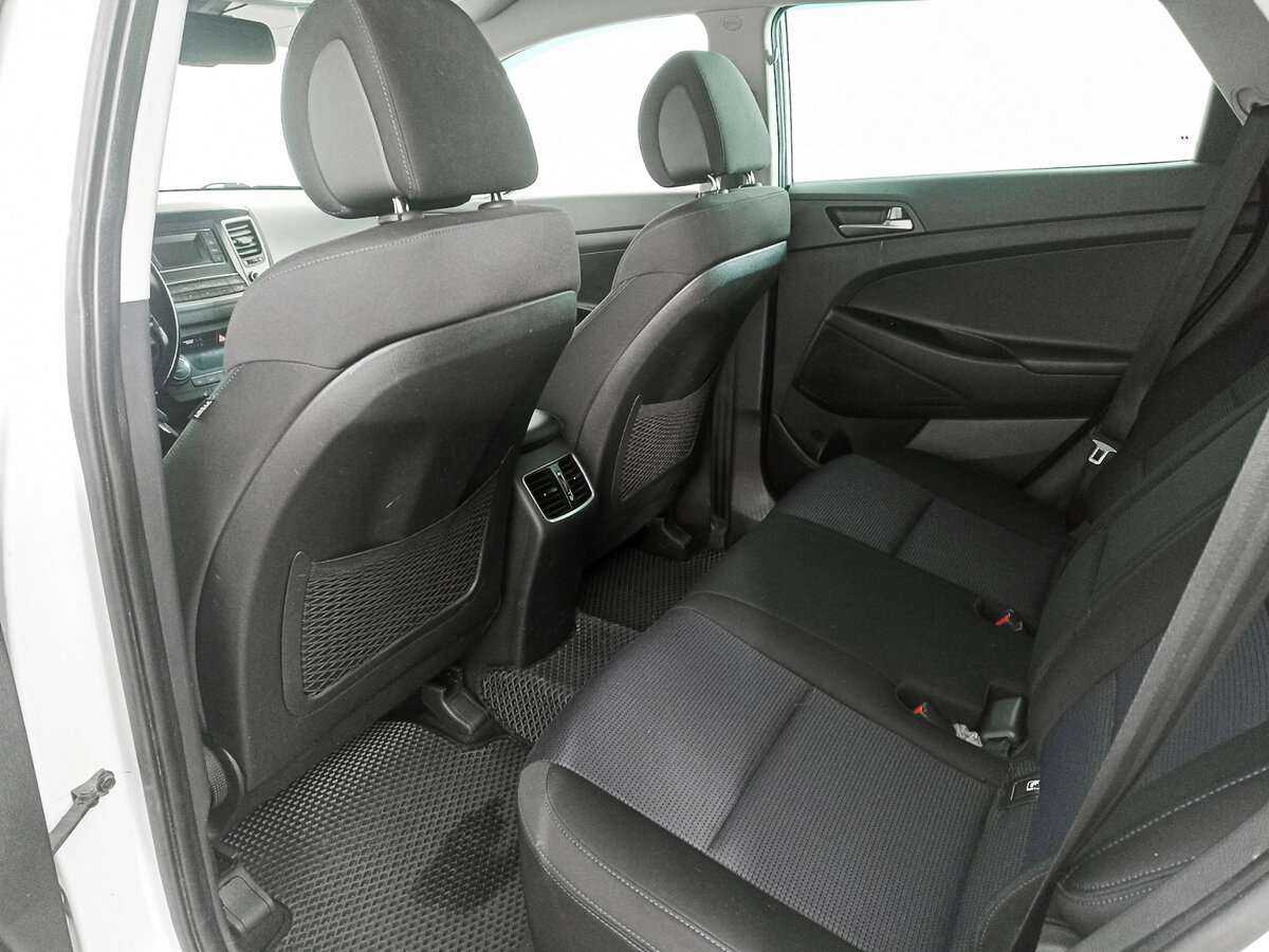 Купить Hyundai Tucson с пробегом. Фото: #9