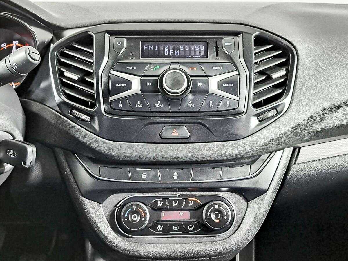 Купить Lada (ВАЗ) Vesta с пробегом. Фото: #12