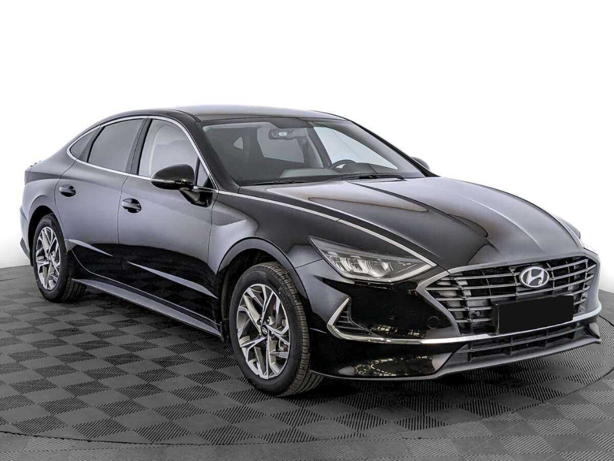 Купить Hyundai Sonata с пробегом. Фото: #2