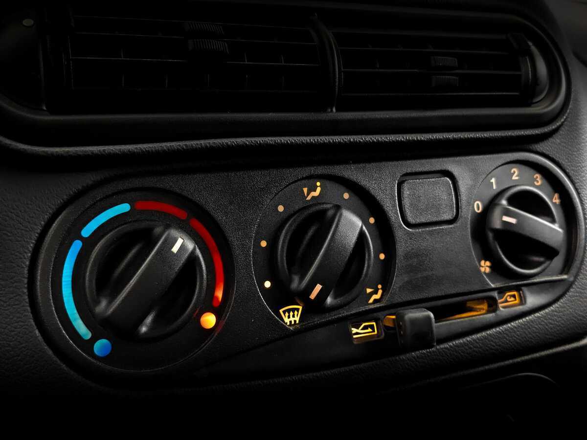 Купить Lada (ВАЗ) Niva с пробегом. Фото: #22