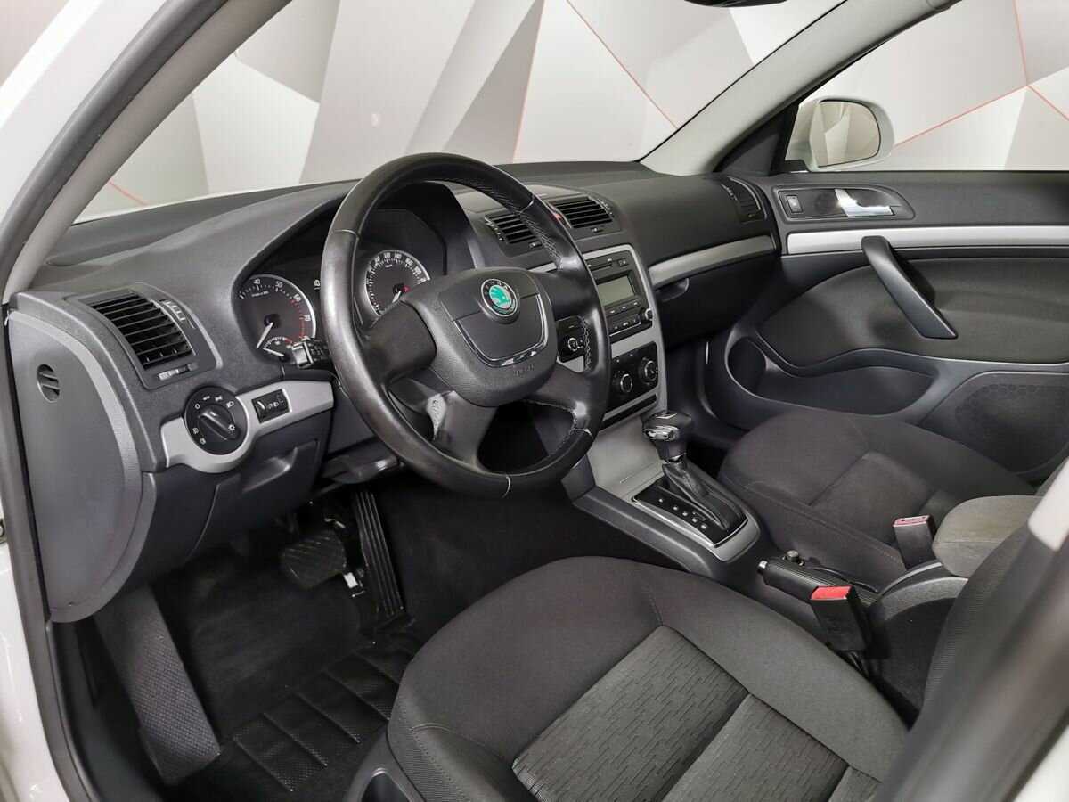 Купить Skoda Octavia с пробегом. Фото: #13