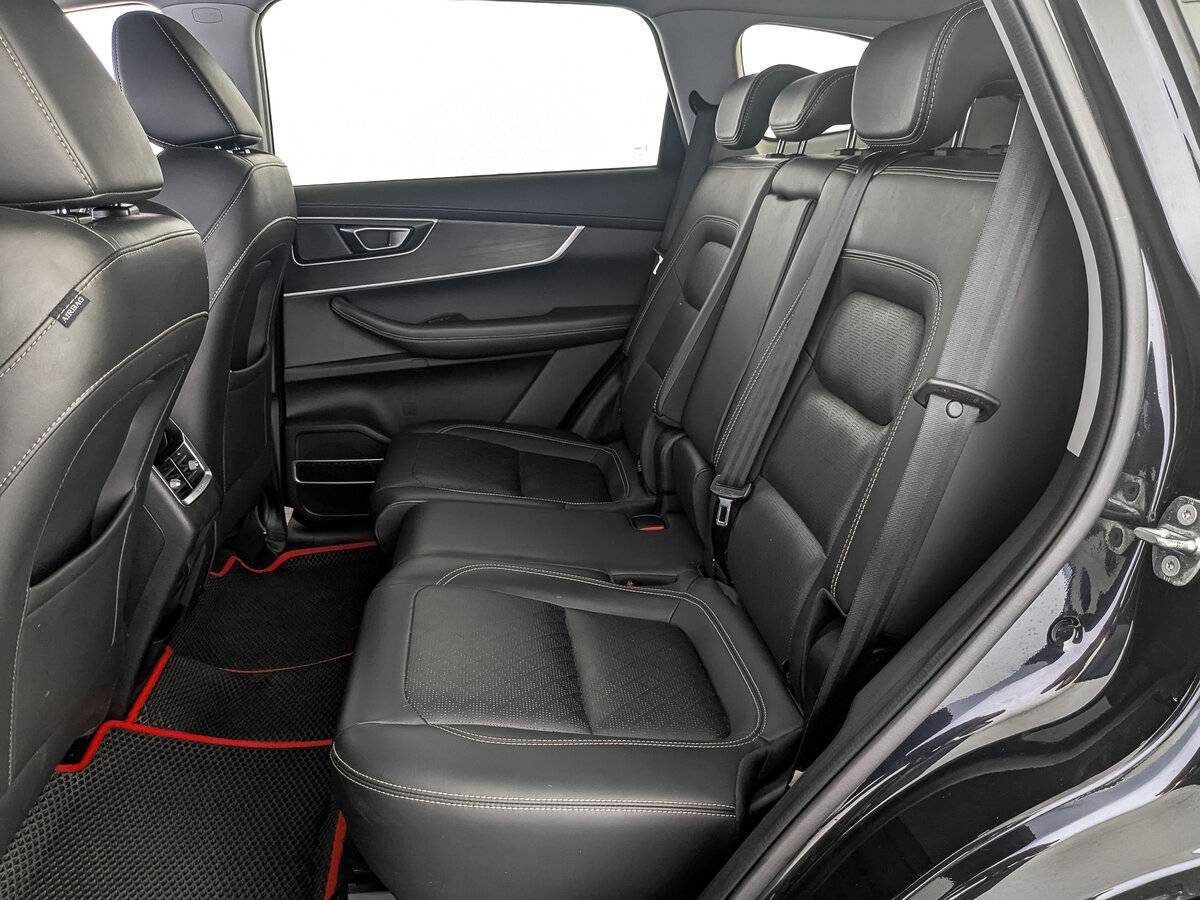 Купить Chery Tiggo 8 с пробегом. Фото: #17