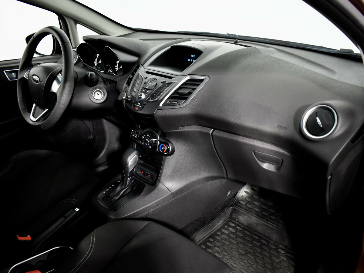 Купить Ford Fiesta с пробегом. Фото: #12
