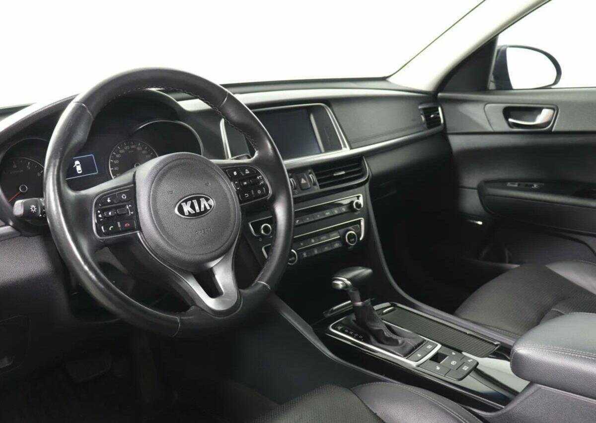Купить Kia Optima с пробегом. Фото: #9