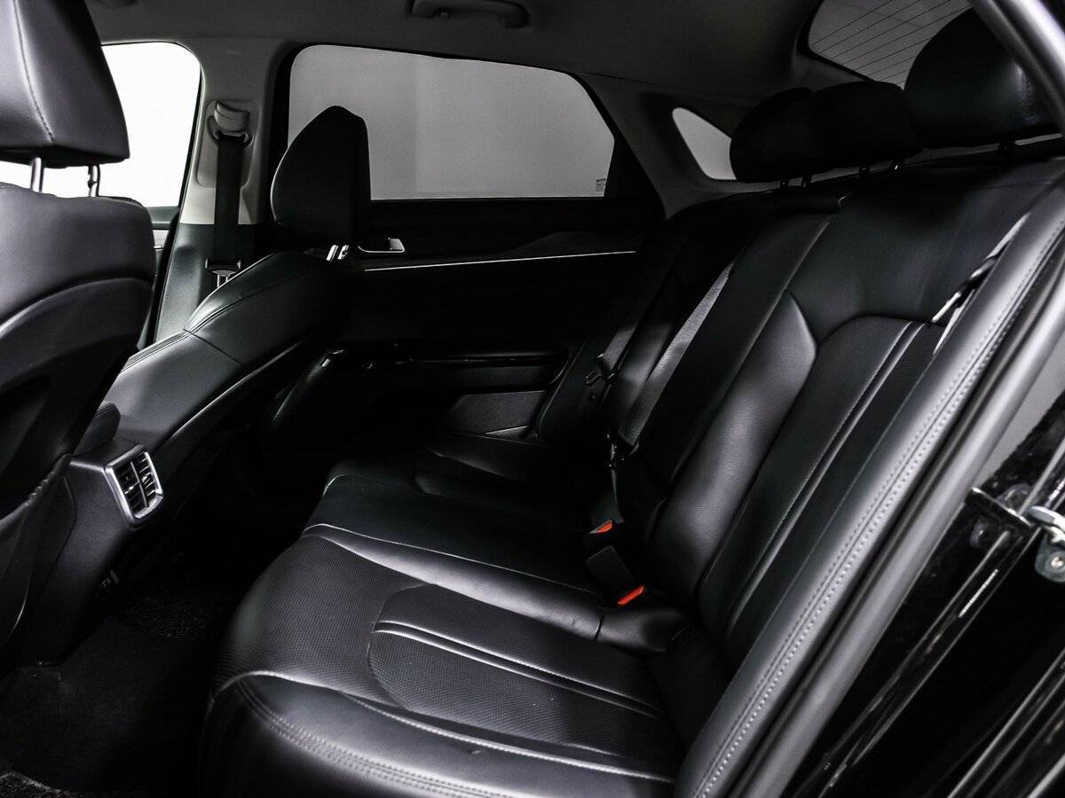 Купить Kia K5 с пробегом. Фото: #11