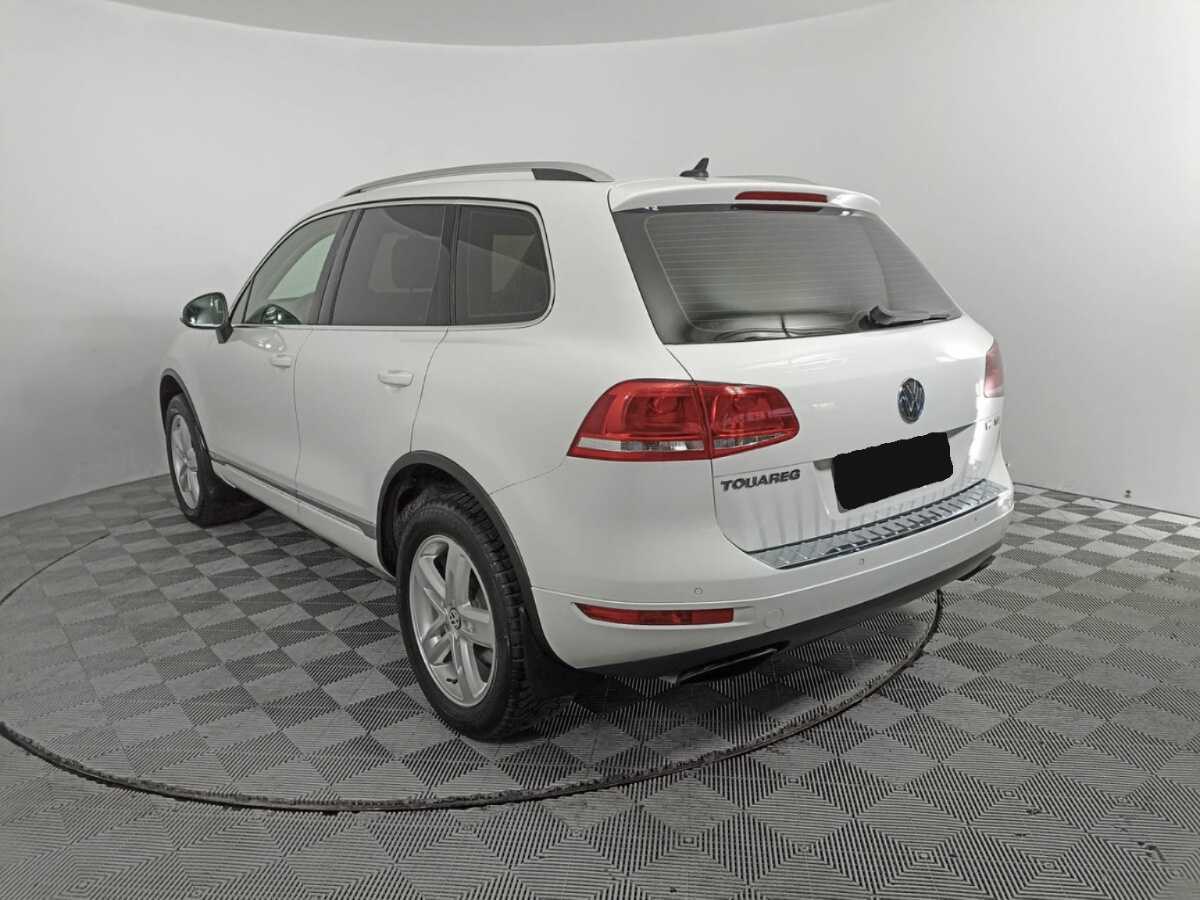 Купить Volkswagen Touareg с пробегом. Фото: #6
