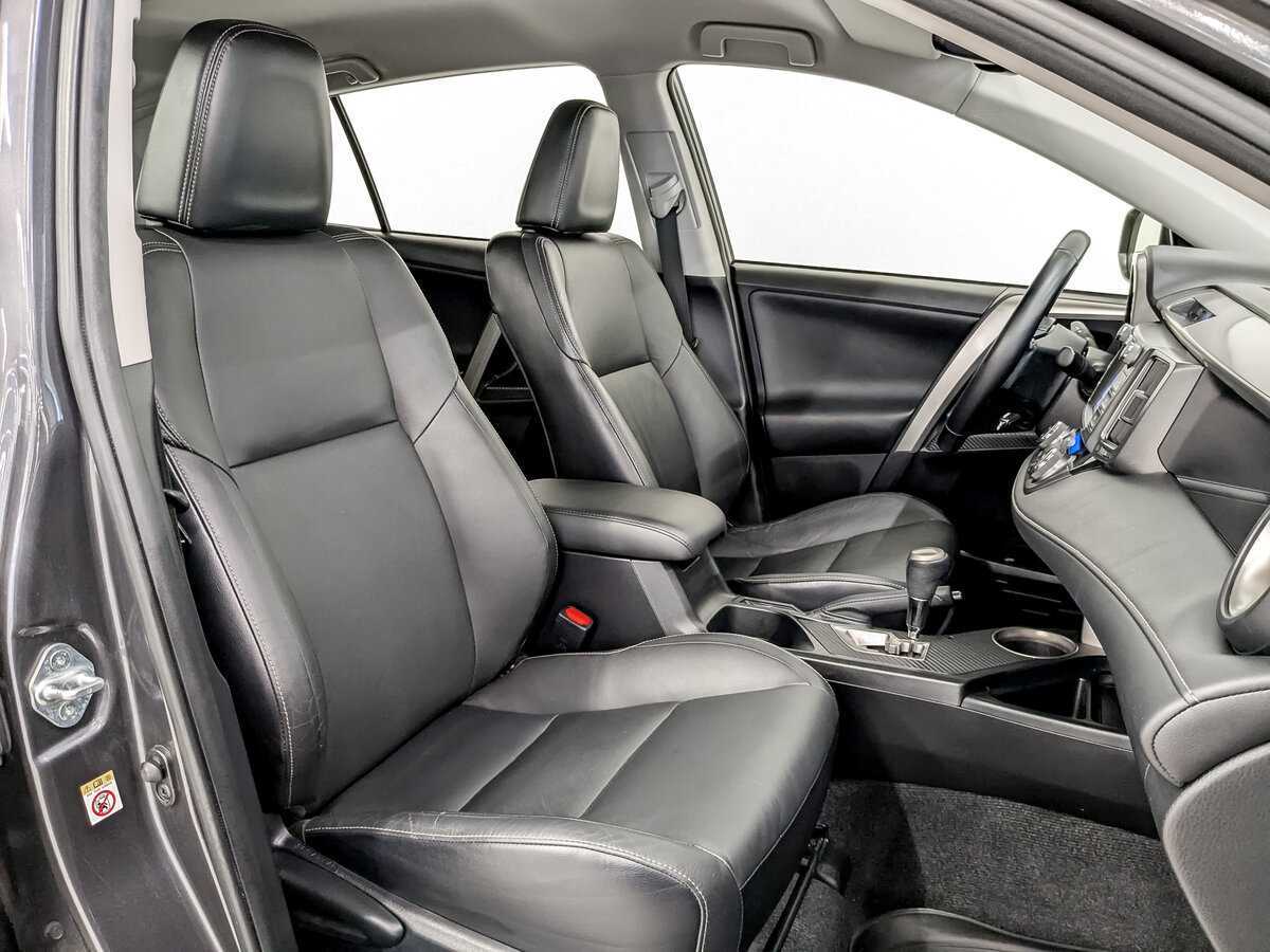 Купить Toyota RAV4 с пробегом. Фото: #20