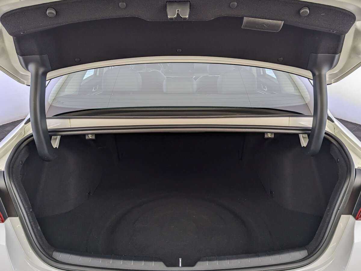 Купить Kia K5 с пробегом. Фото: #9