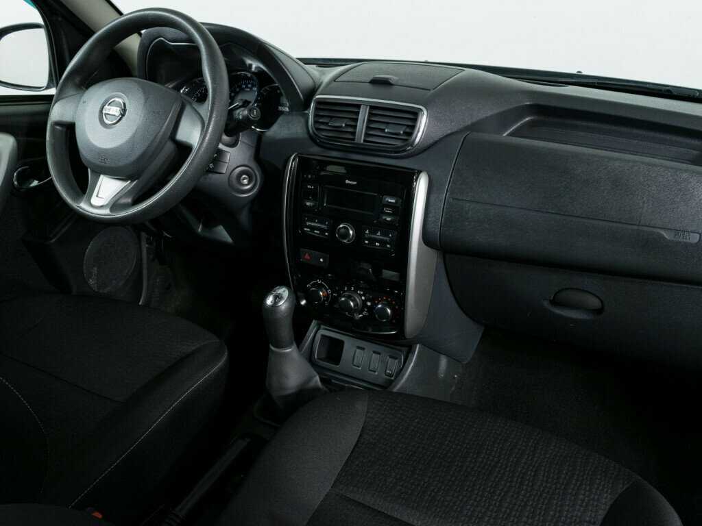 Купить Nissan Terrano с пробегом. Фото: #7