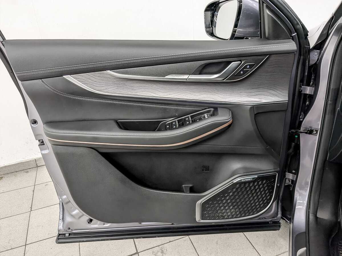 Купить EXEED LX с пробегом. Фото: #16