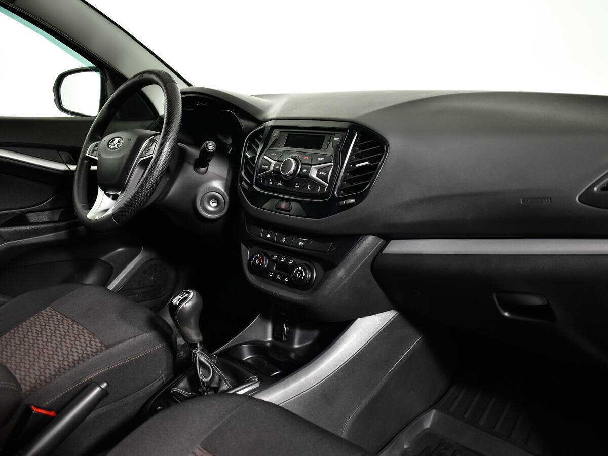 Купить Lada (ВАЗ) Vesta с пробегом. Фото: #8