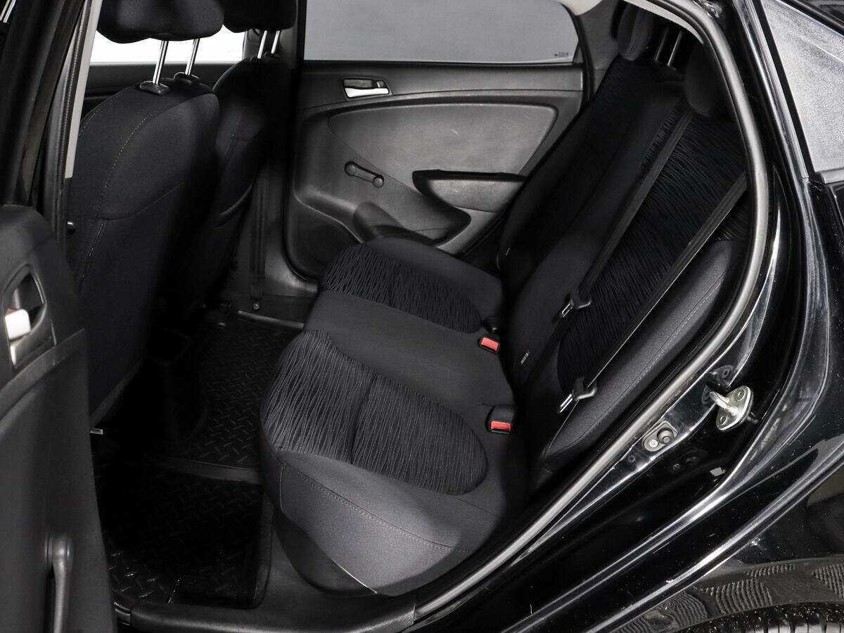 Купить Hyundai Solaris с пробегом. Фото: #6