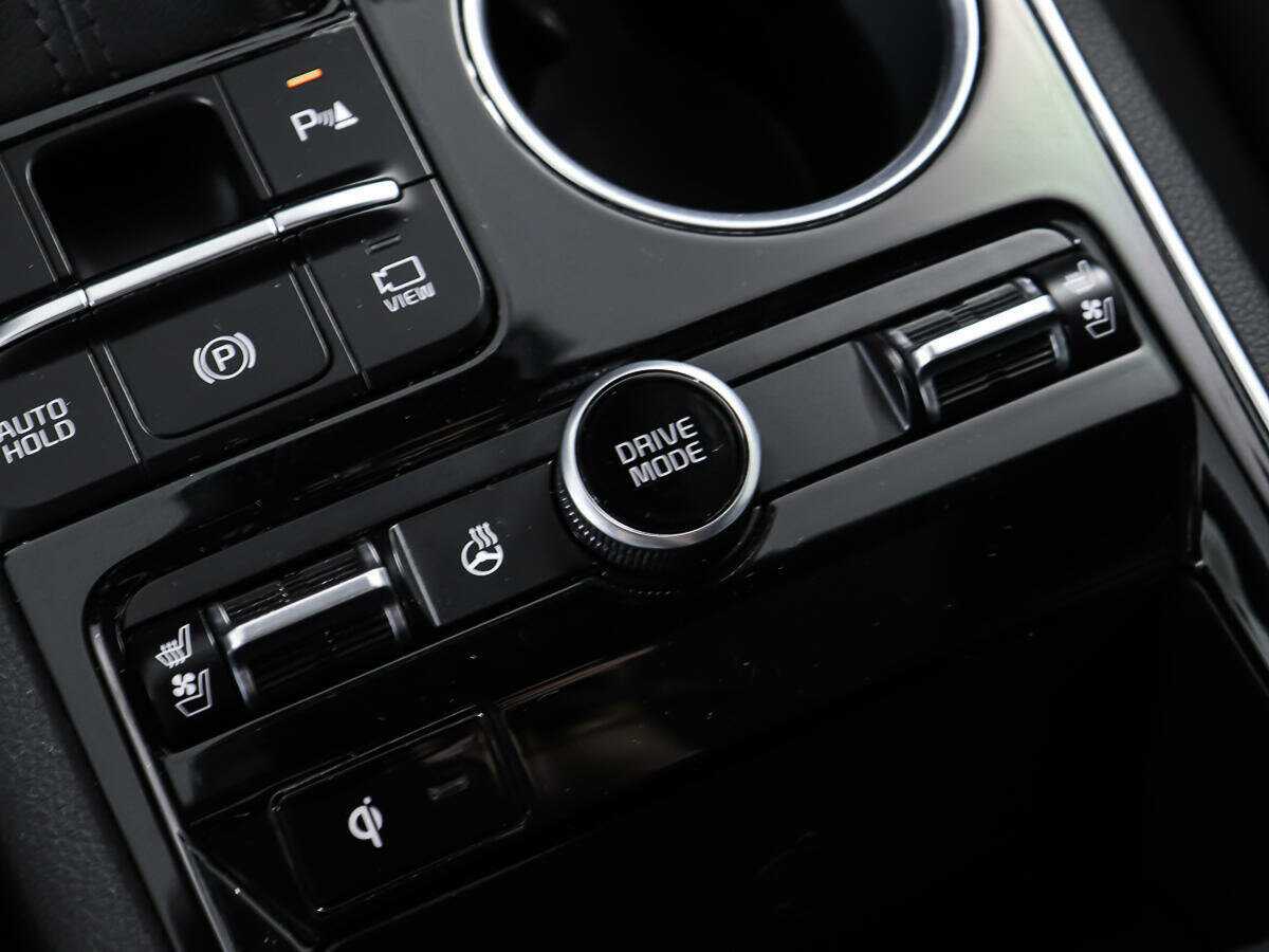 Купить Kia K5 с пробегом. Фото: #22