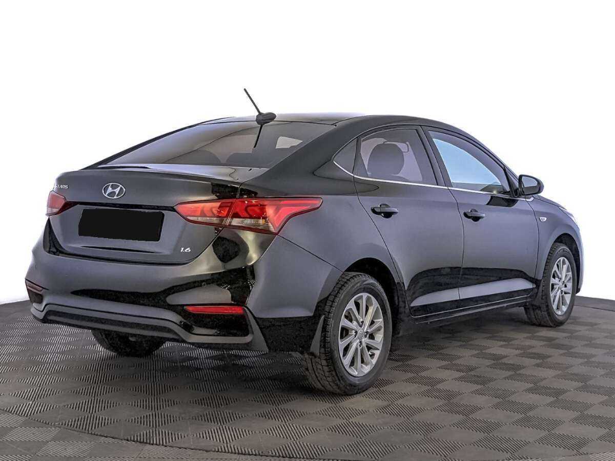 Купить Hyundai Solaris с пробегом. Фото: #4