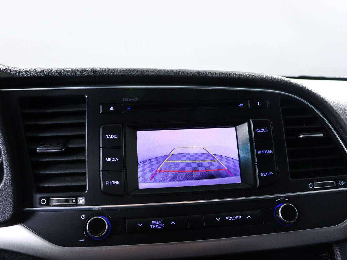 Купить Hyundai Elantra с пробегом. Фото: #12