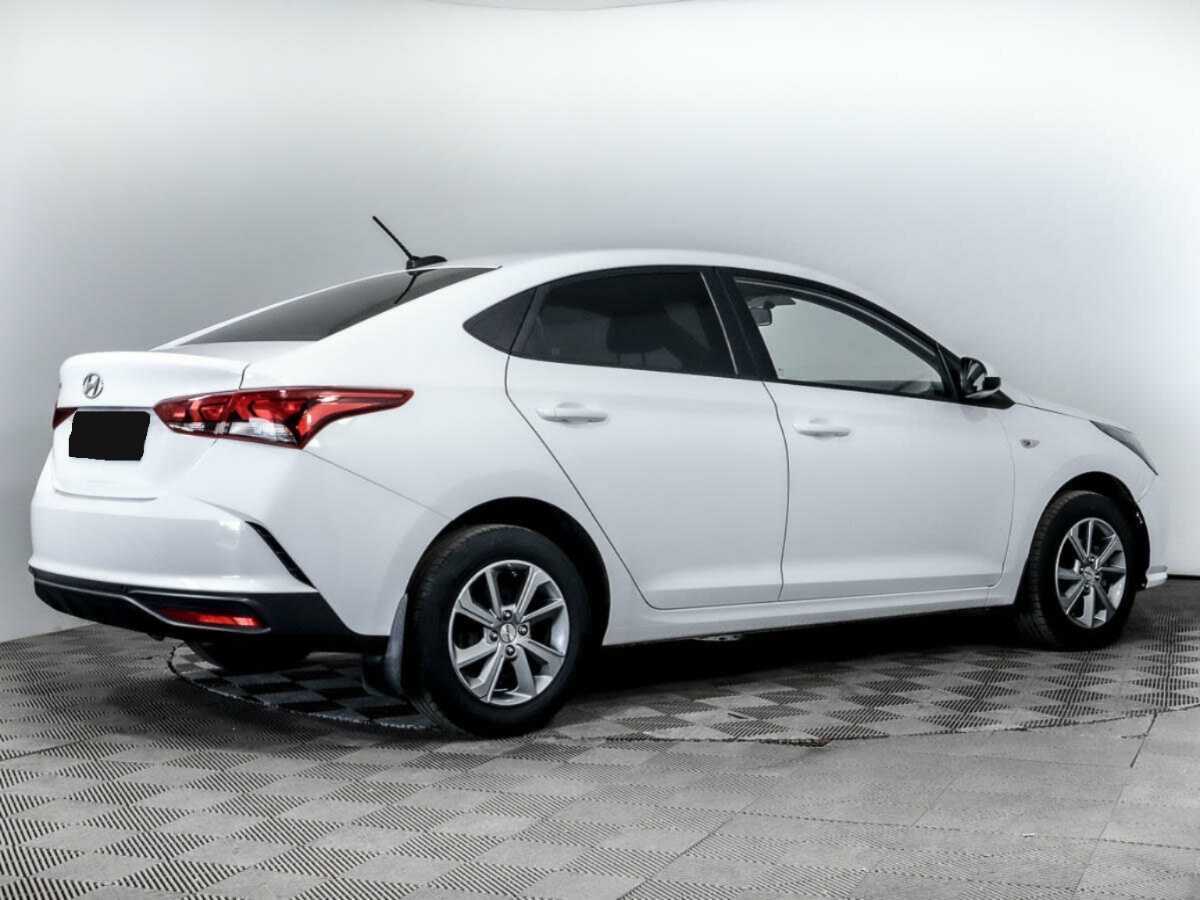 Купить Hyundai Solaris с пробегом. Фото: #3