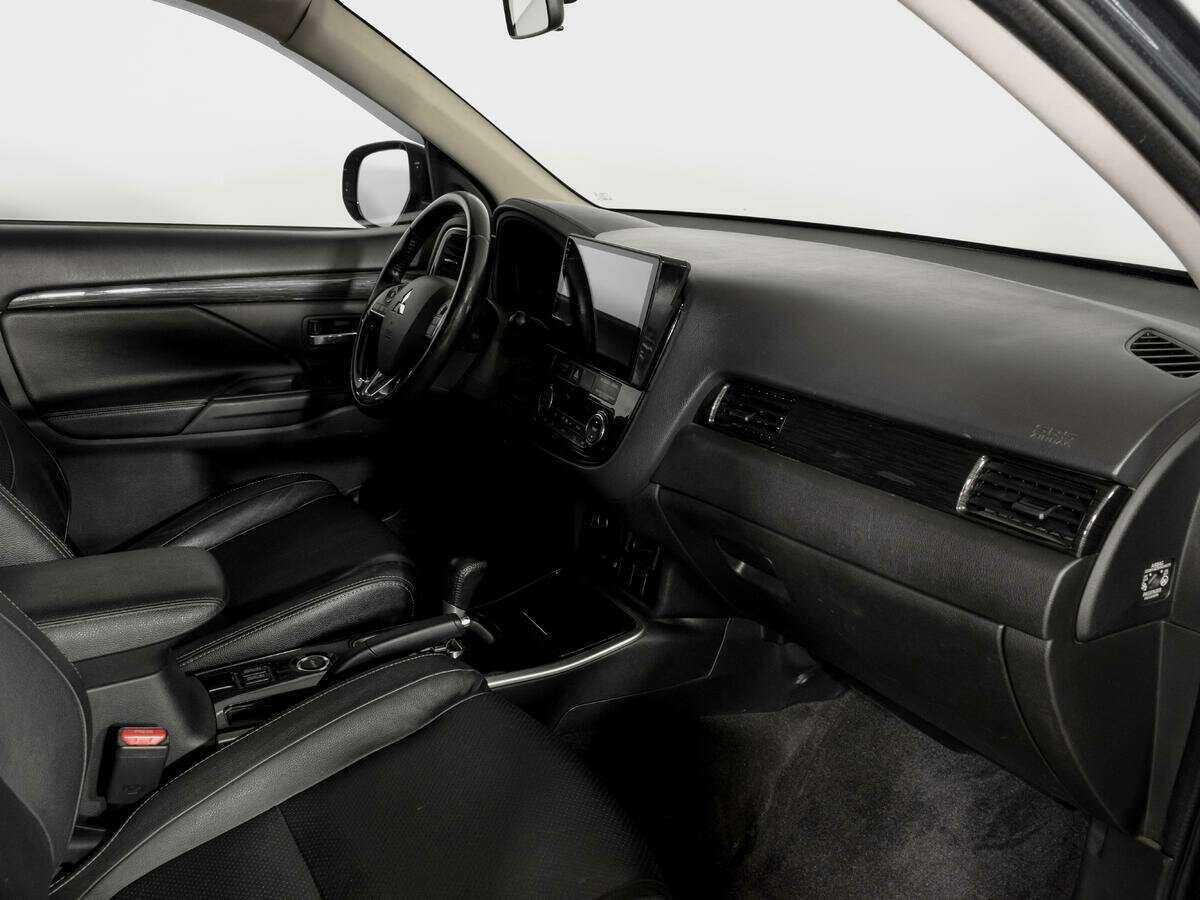 Купить Mitsubishi Outlander с пробегом. Фото: #7