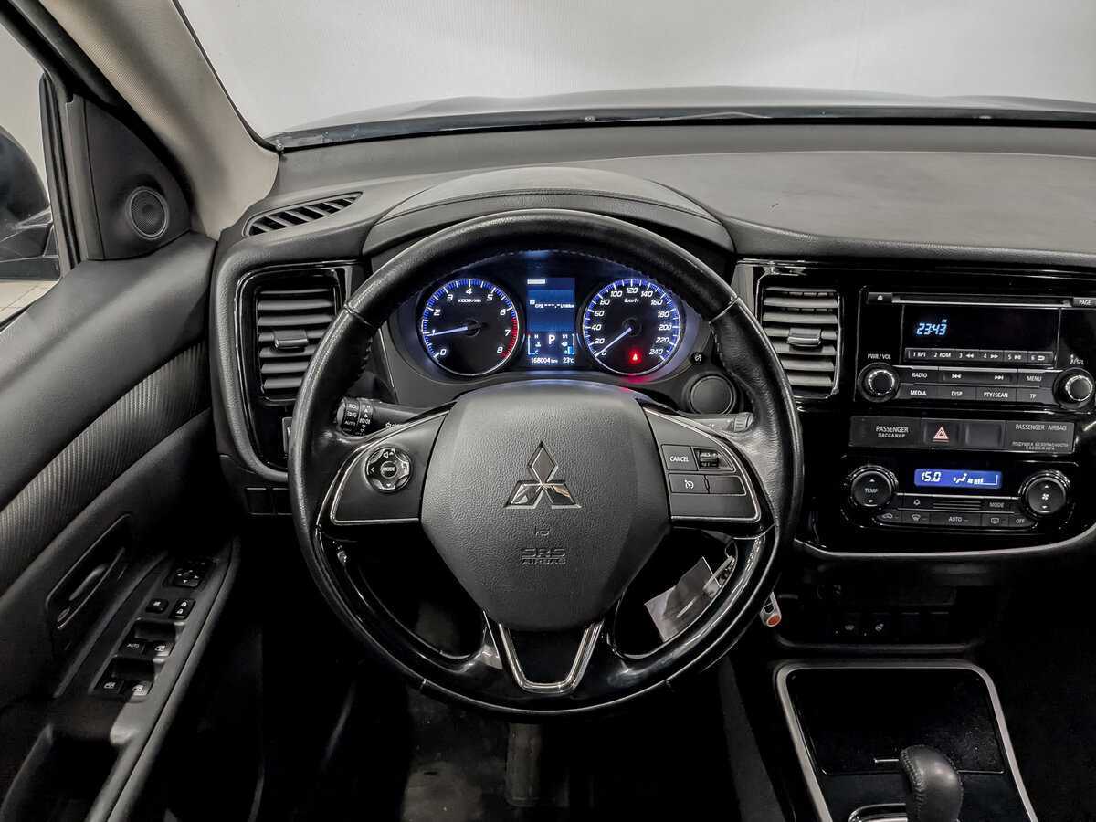 Купить Mitsubishi Outlander с пробегом. Фото: #20