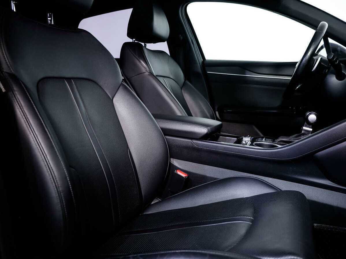 Купить Kia K5 с пробегом. Фото: #11