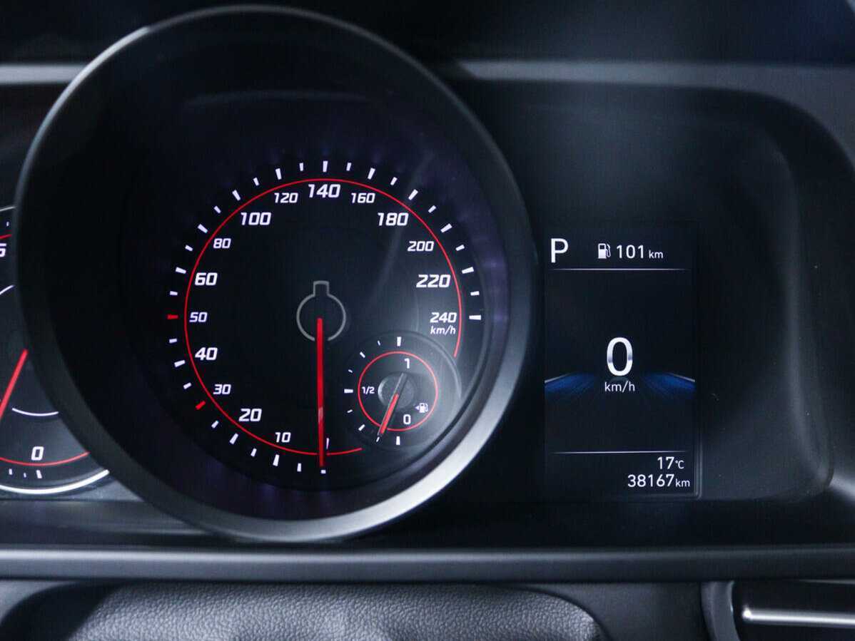 Купить Hyundai Elantra с пробегом. Фото: #10