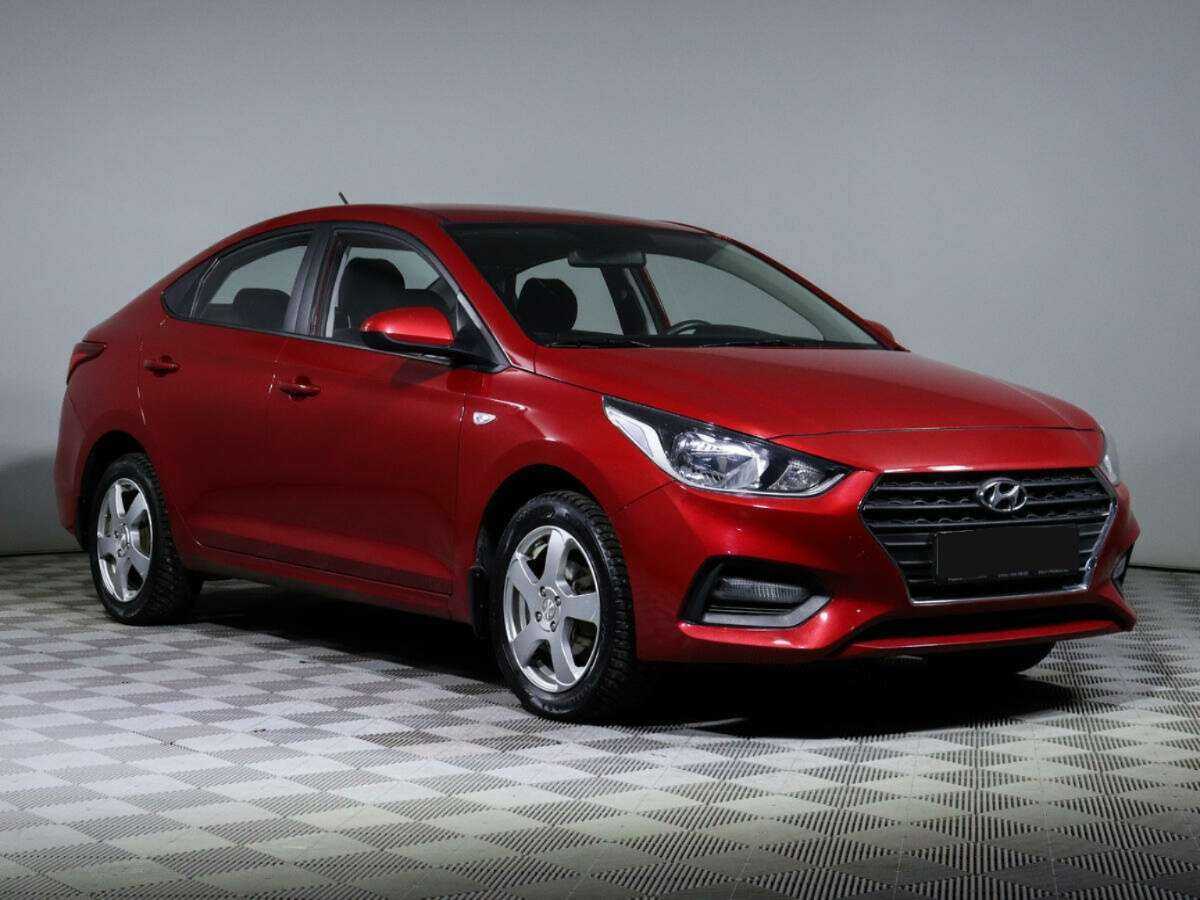Купить Hyundai Solaris с пробегом. Фото: #2
