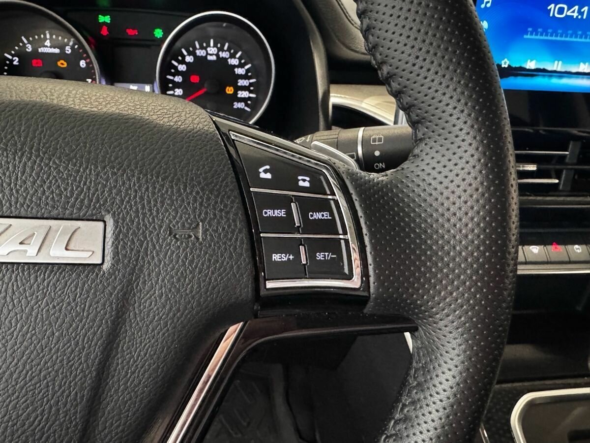 Купить Haval M6 с пробегом. Фото: #17