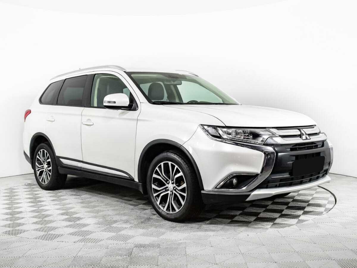 Купить Mitsubishi Outlander с пробегом. Фото: #2