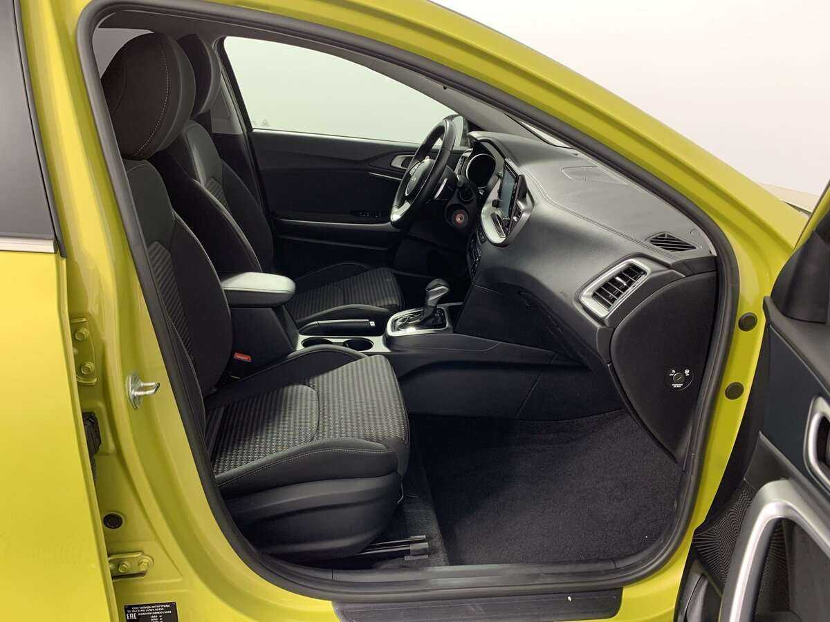 Купить Kia Ceed с пробегом. Фото: #17