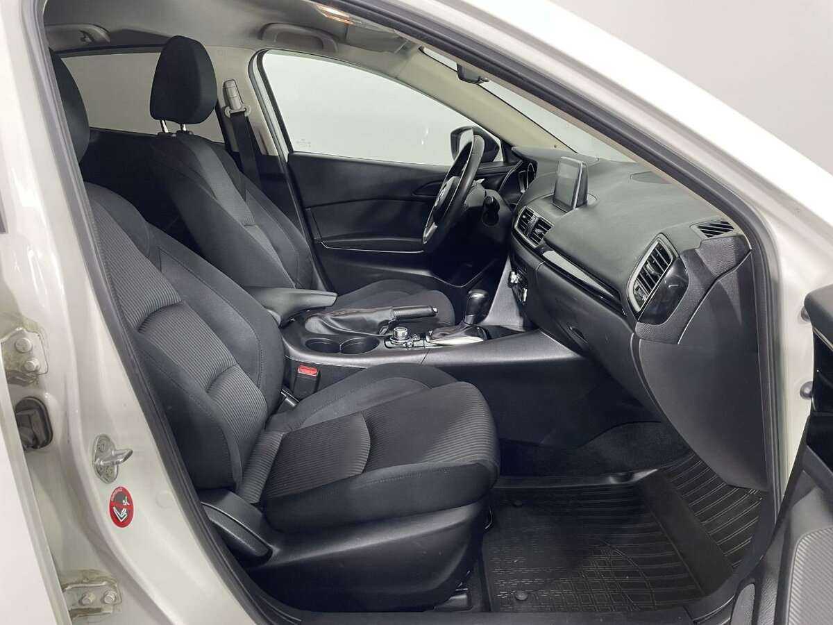 Купить Mazda 3 с пробегом. Фото: #12