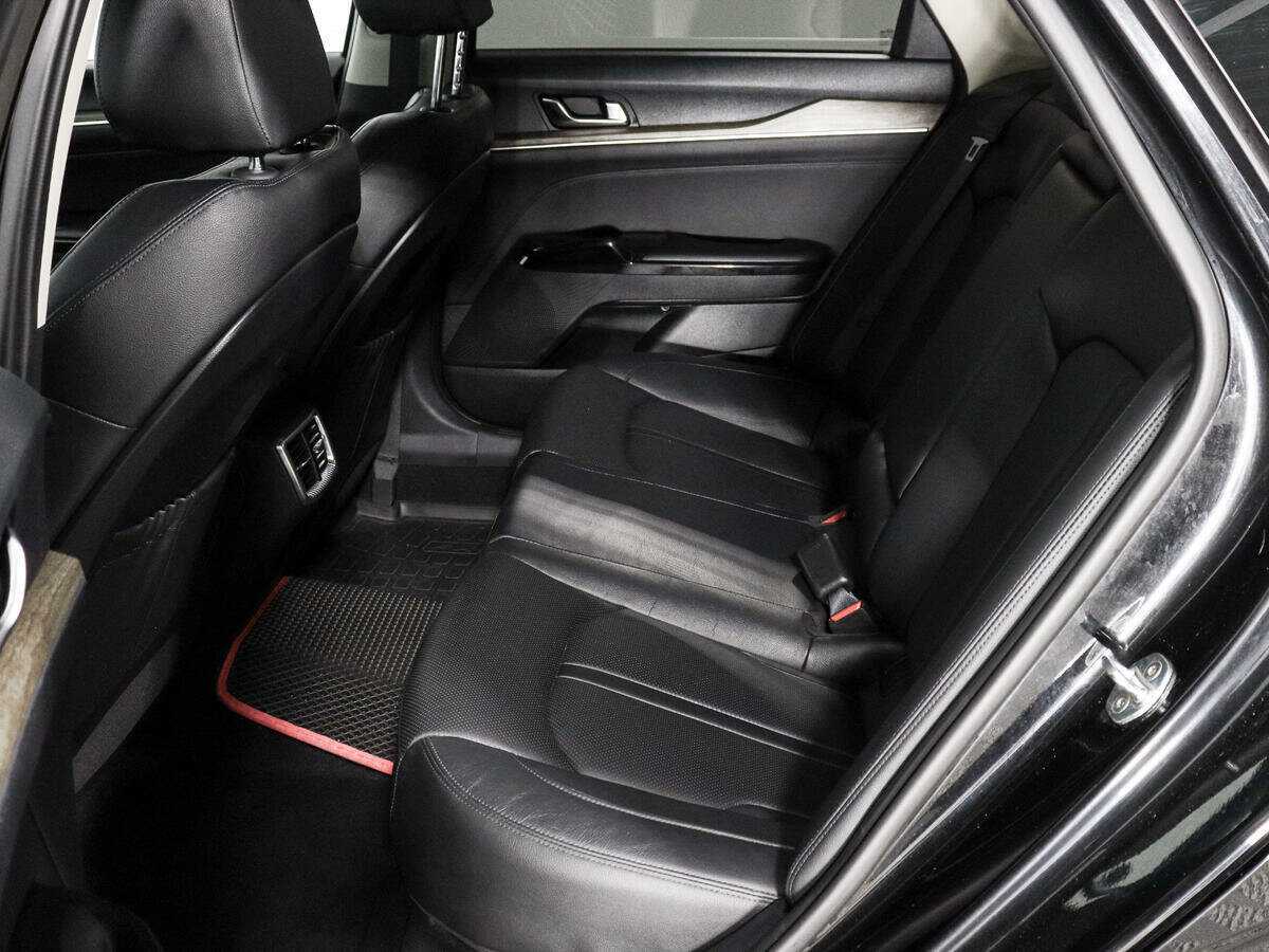 Купить Kia K5 с пробегом. Фото: #9