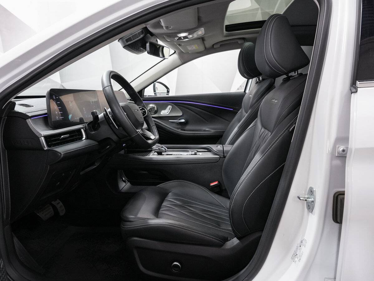 Купить Chery Arrizo 8 с пробегом. Фото: #9