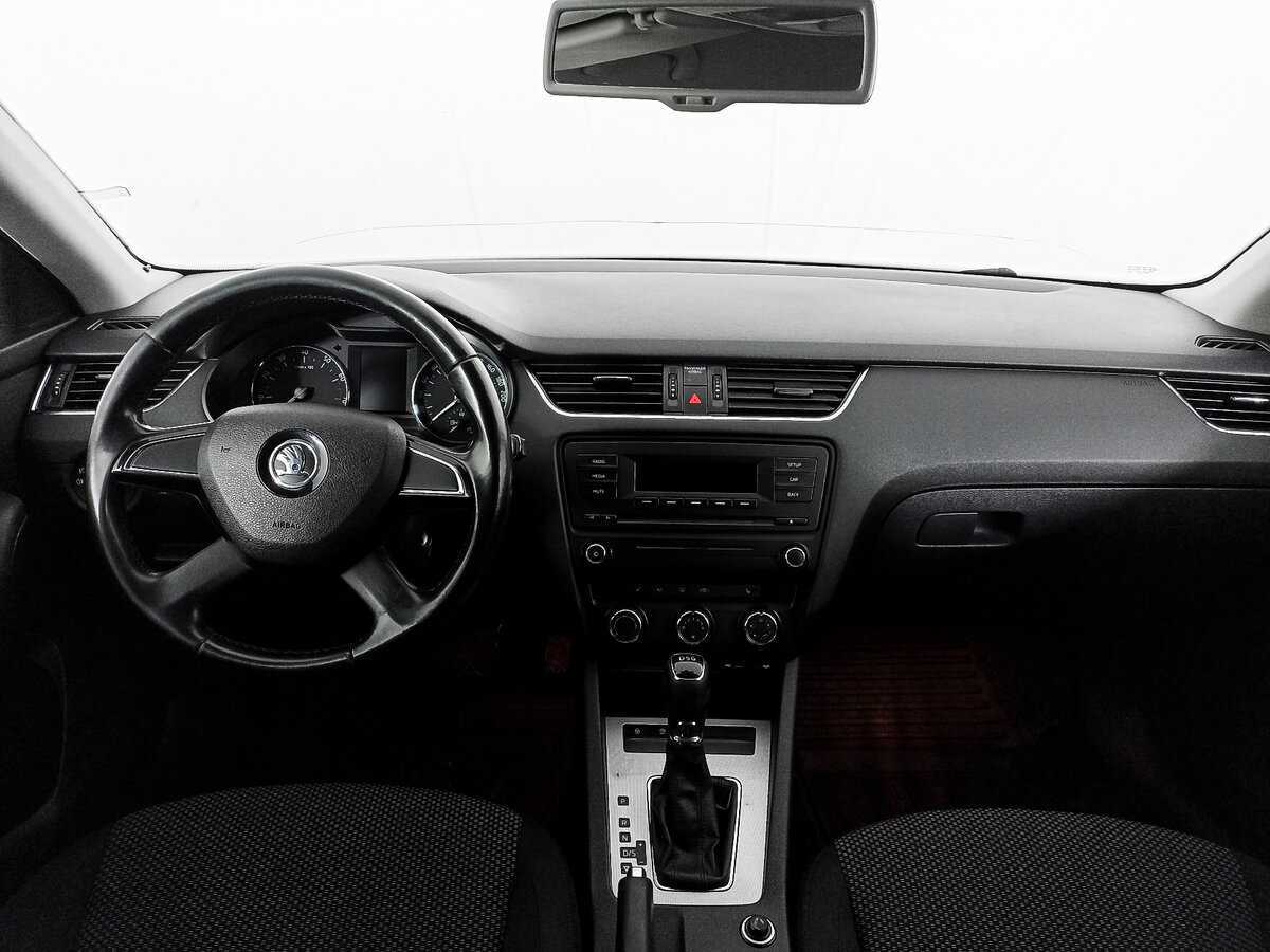 Купить Skoda Octavia с пробегом. Фото: #9