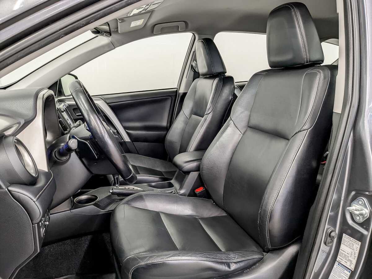 Купить Toyota RAV4 с пробегом. Фото: #17
