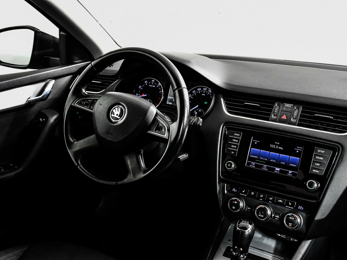 Купить Skoda Octavia с пробегом. Фото: #6