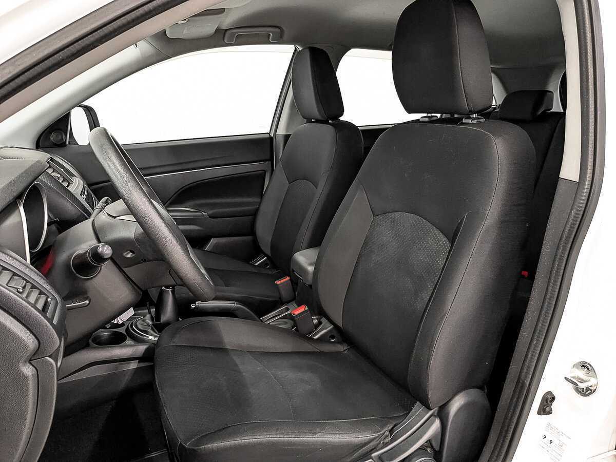 Купить Mitsubishi ASX с пробегом. Фото: #19