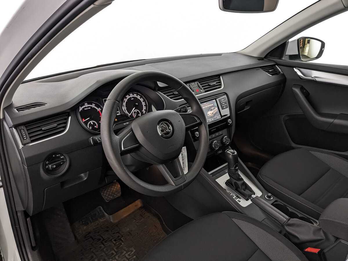 Купить Skoda Octavia с пробегом. Фото: #10