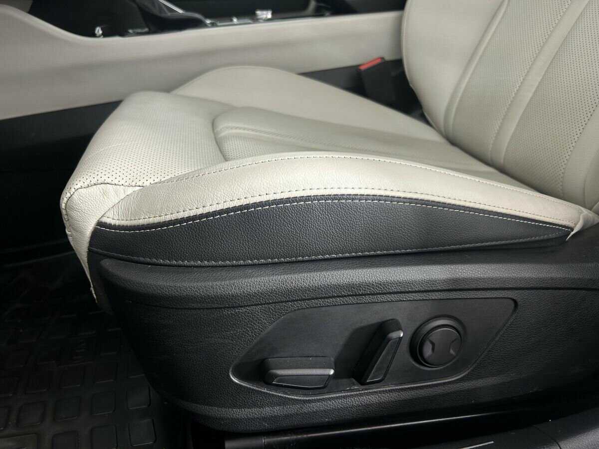 Купить Kia K5 с пробегом. Фото: #7