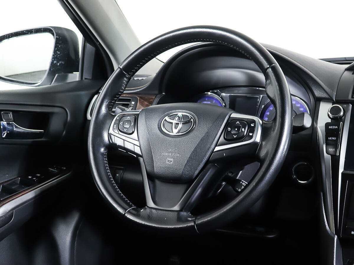 Купить Toyota Camry с пробегом. Фото: #14
