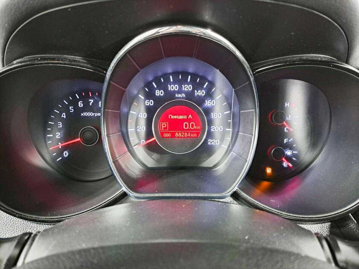 Купить Kia Rio с пробегом. Фото: #9
