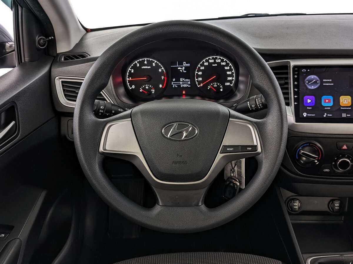Купить Hyundai Solaris с пробегом. Фото: #16