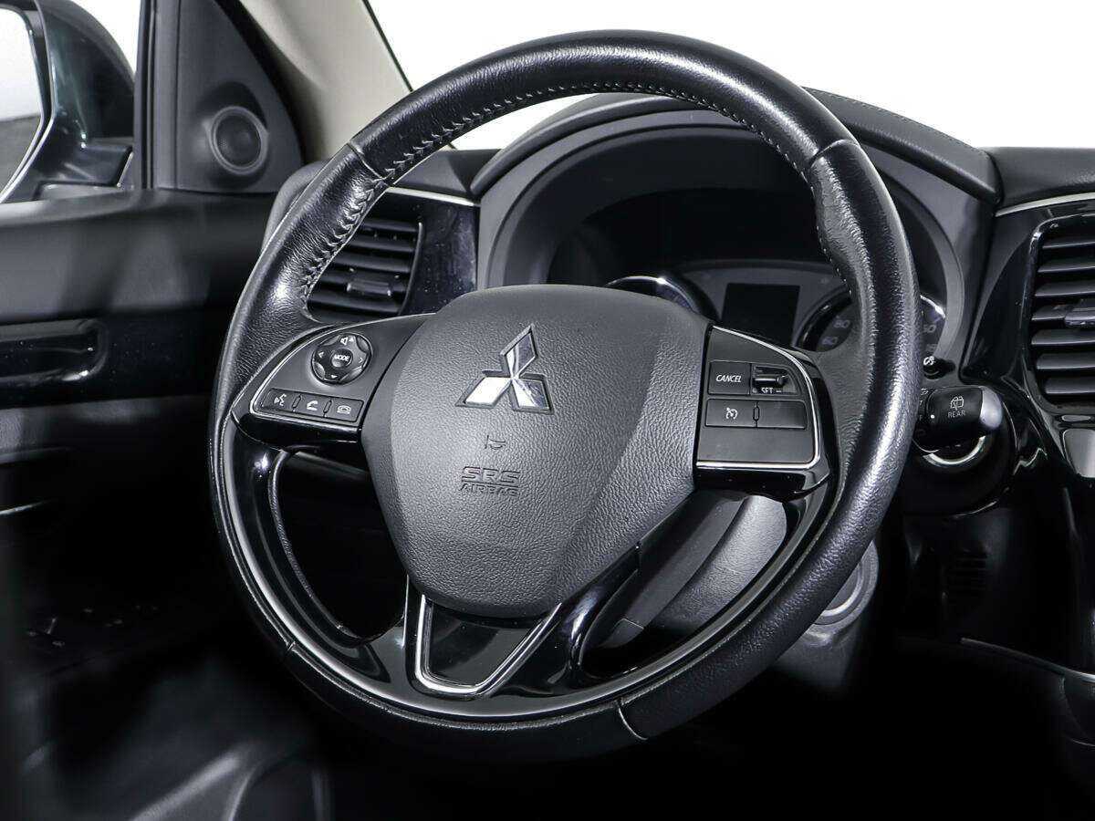 Купить Mitsubishi Outlander с пробегом. Фото: #14