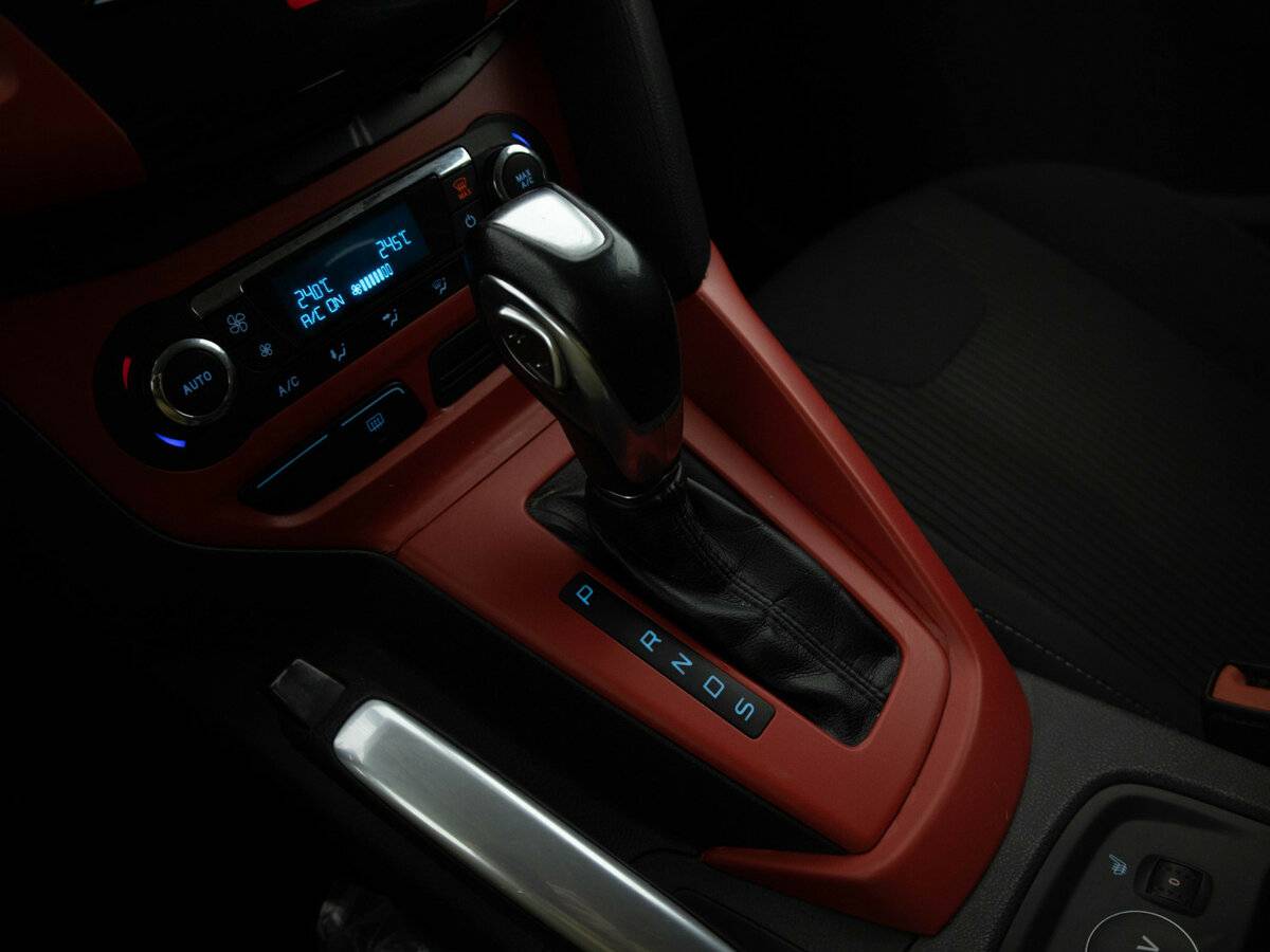 Купить Ford Focus с пробегом. Фото: #9
