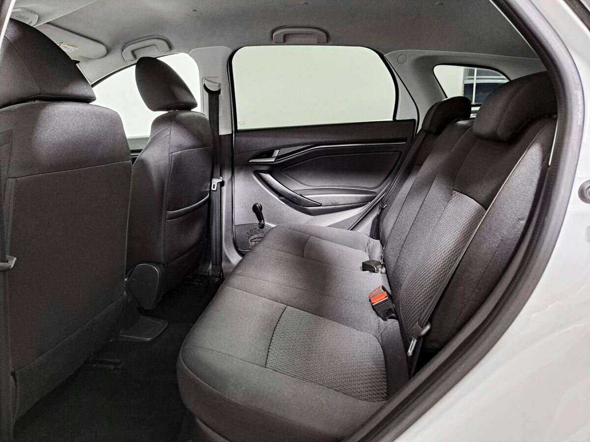 Купить Lada (ВАЗ) Vesta с пробегом. Фото: #7