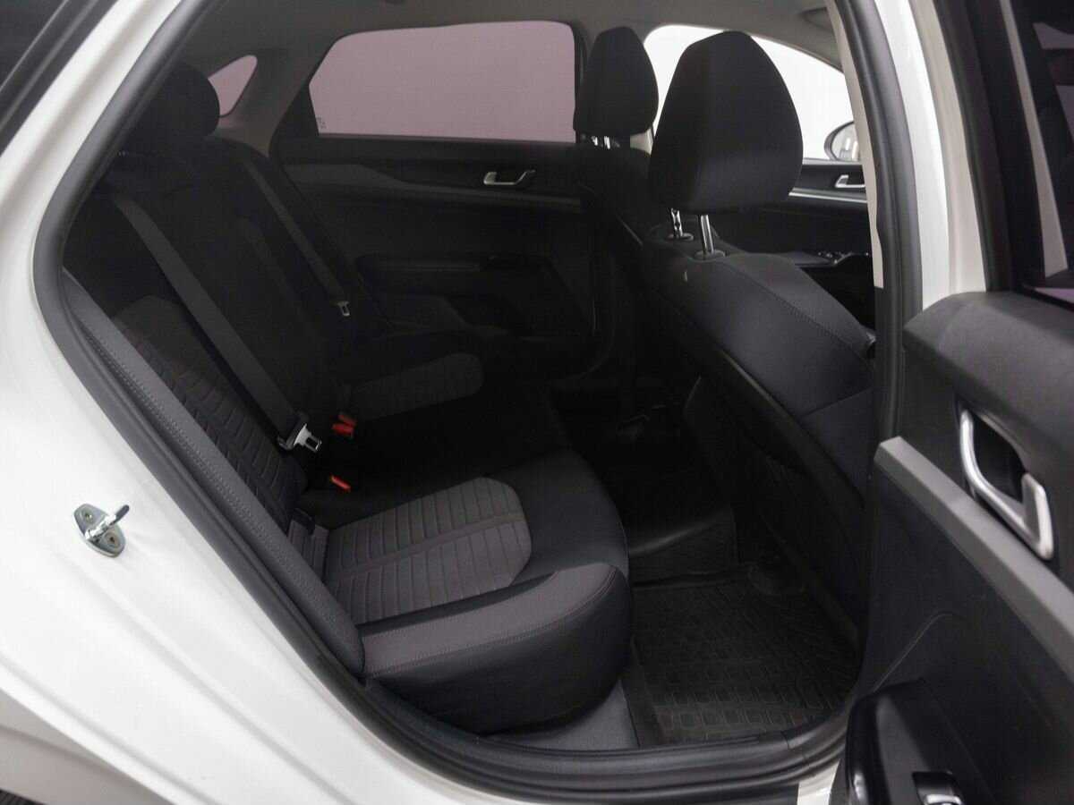 Купить Kia K5 с пробегом. Фото: #11