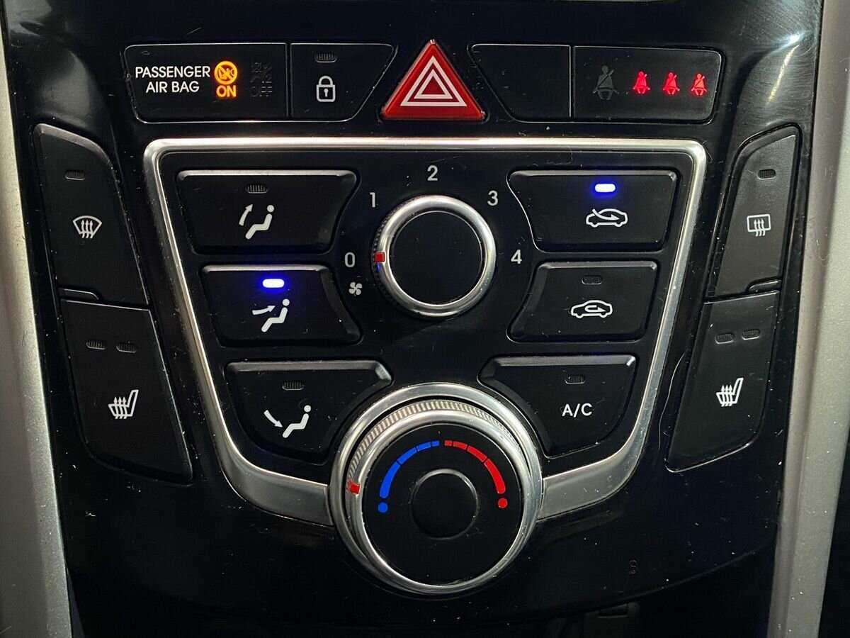 Купить Hyundai i30 с пробегом. Фото: #13