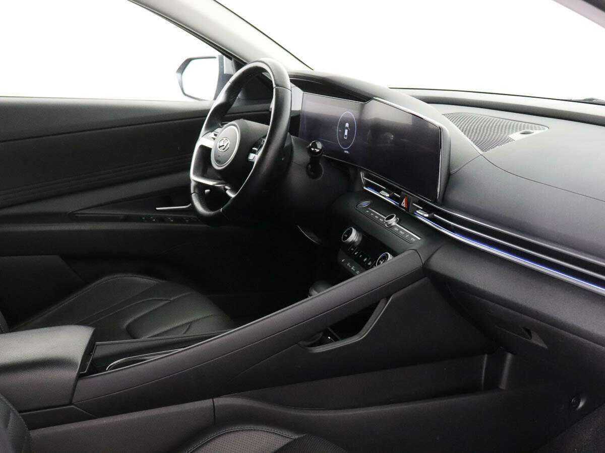 Купить Hyundai Elantra с пробегом. Фото: #6
