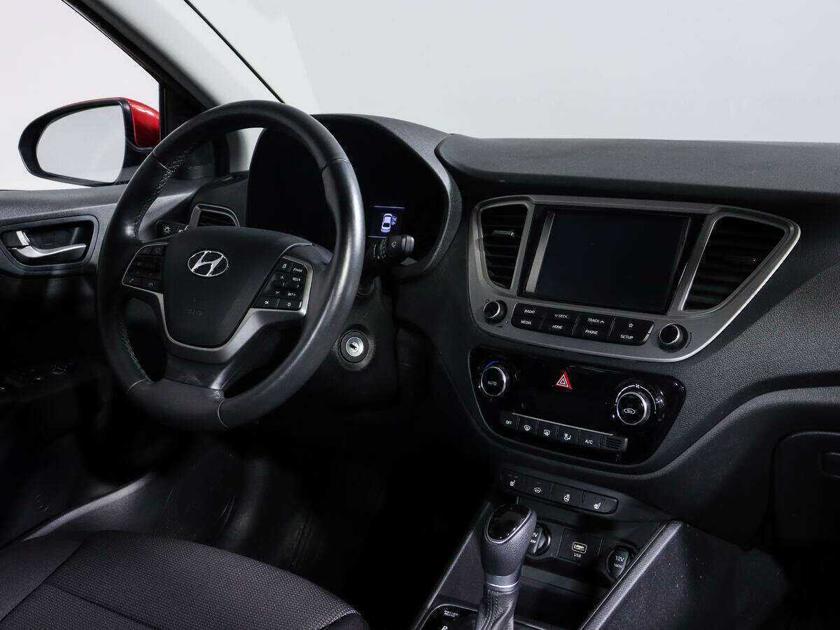 Купить Hyundai Solaris с пробегом. Фото: #6