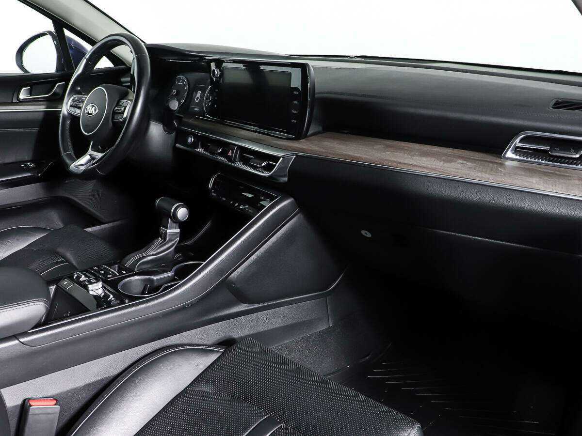 Купить Kia K5 с пробегом. Фото: #10