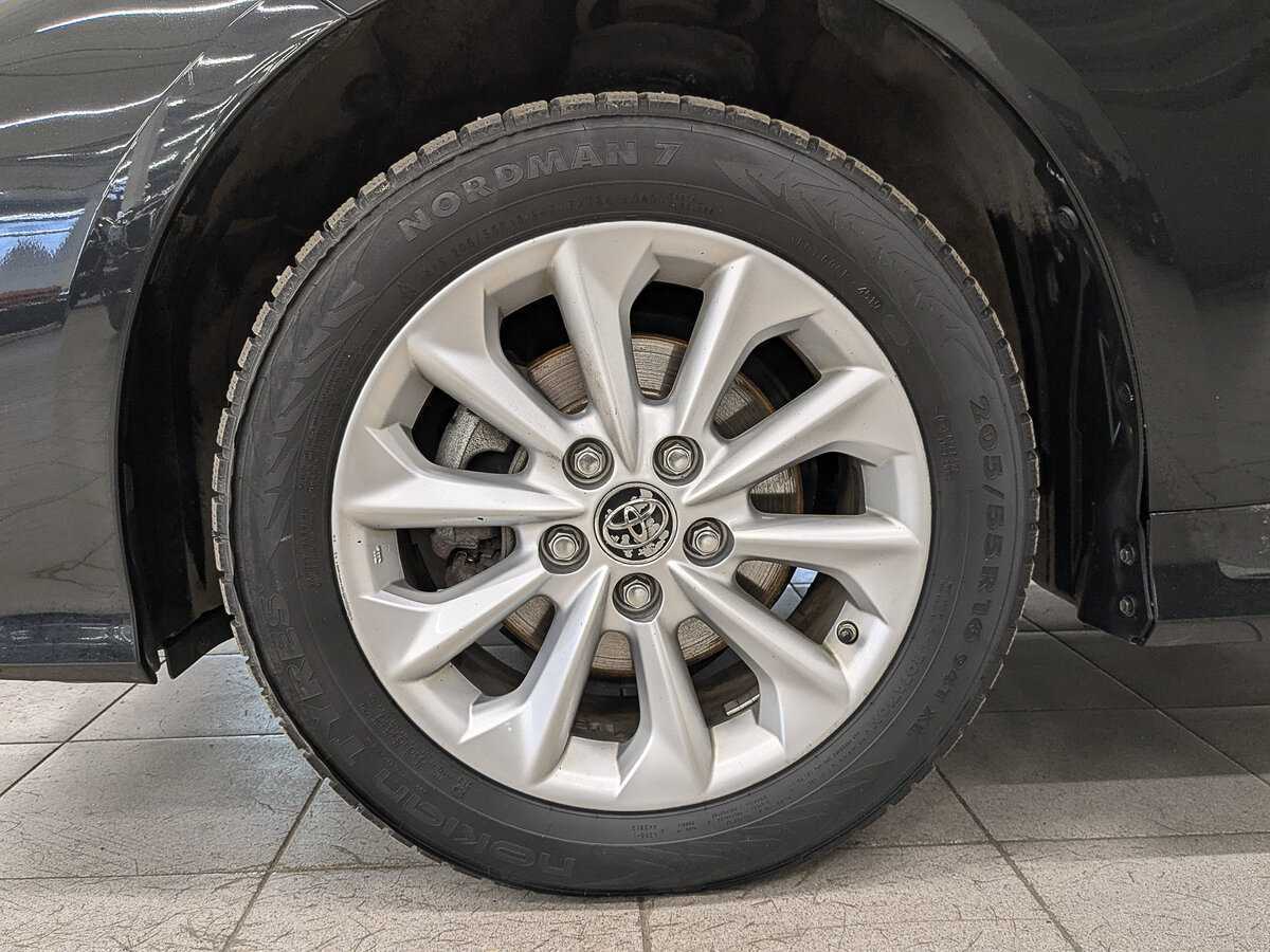 Купить Toyota Corolla с пробегом. Фото: #11